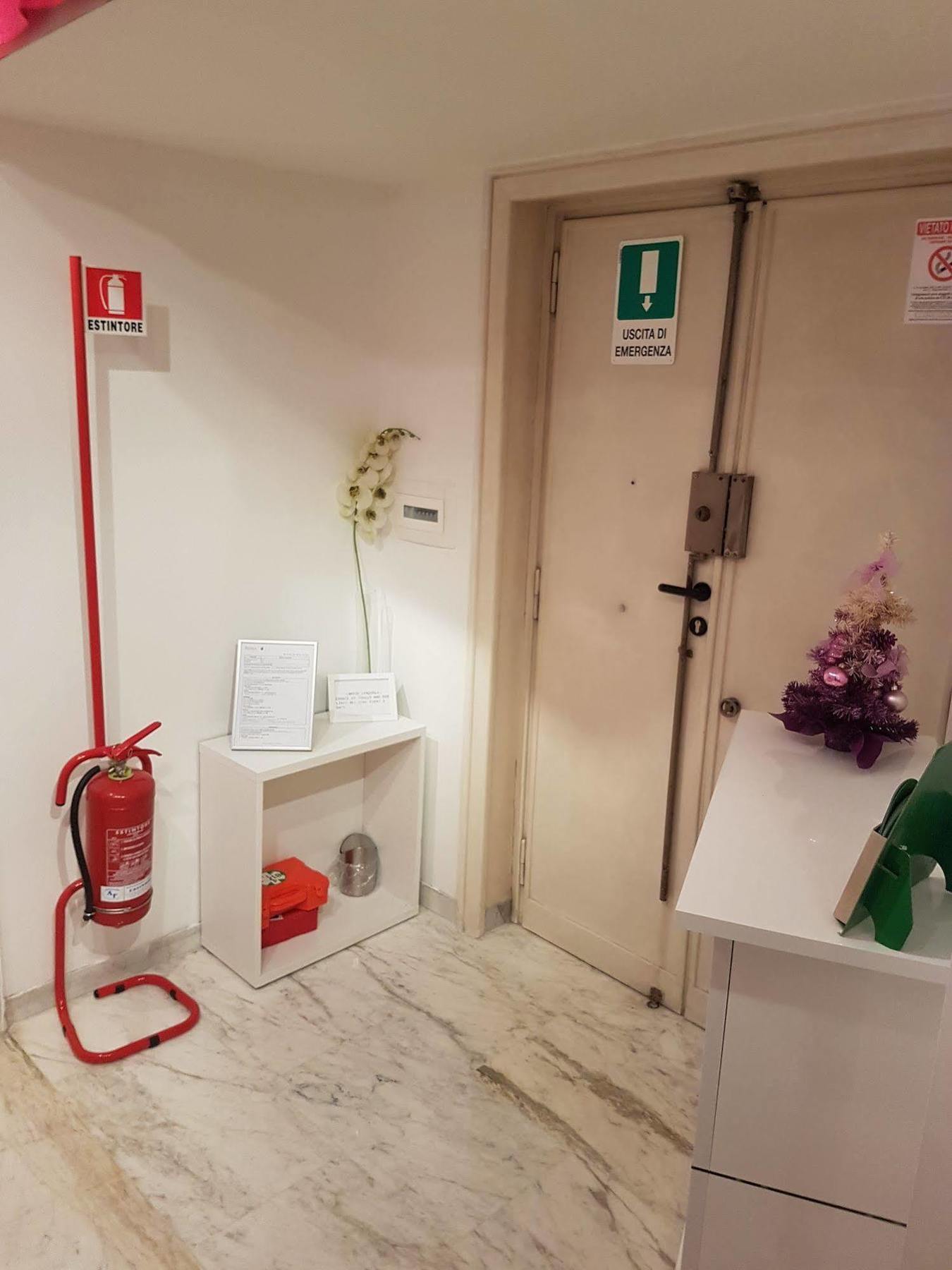 Chain Vatican Suites Rome Exterior photo